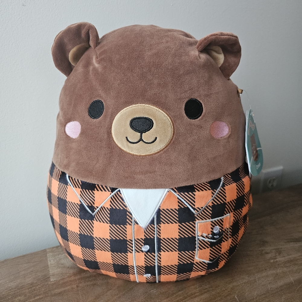 Squishmallow omar bear